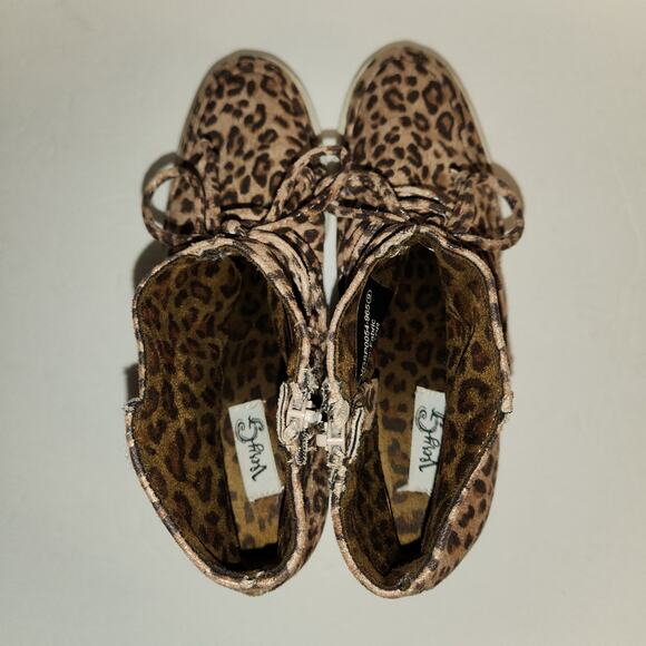VERY G by BUCKLE Hidden Wedge Sneaker Shoe Boot Womens 9 Ursula Leopard Print - Picture 5 of 9